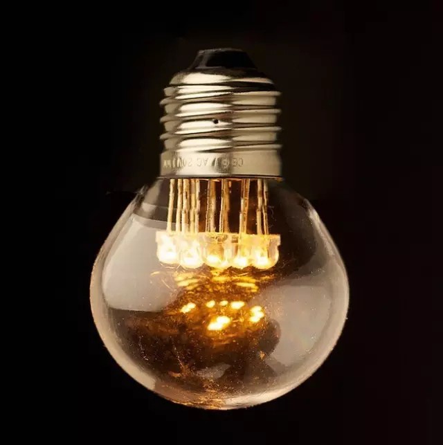 白炽灯即将退出市场 LED灯丝灯能否抢夺市场？